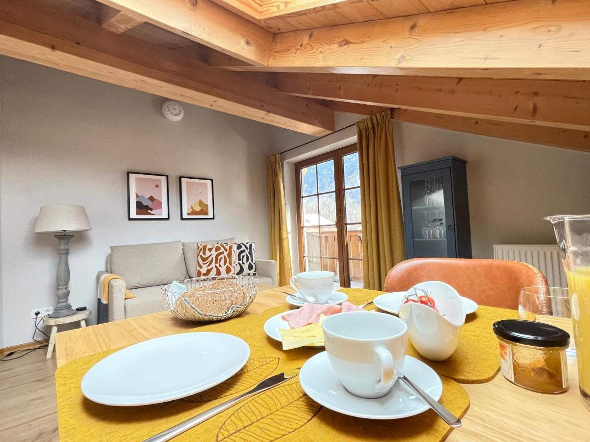 Das Bergquartier - Ferienwohnung Krottenkopf オーベラウ エクステリア 写真